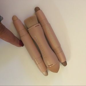 Kim kardashian beauty countour/highlighter